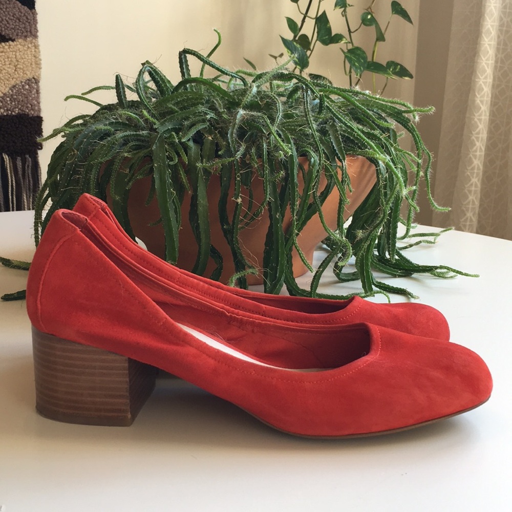 Red suede day wood heel